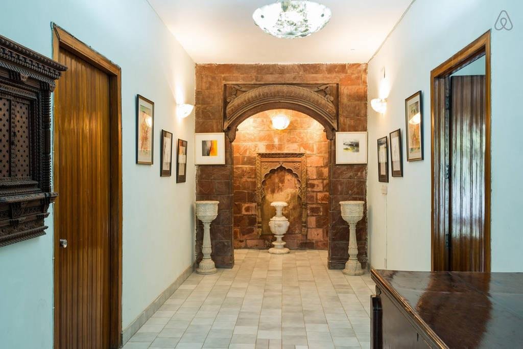 Handcrafted arch